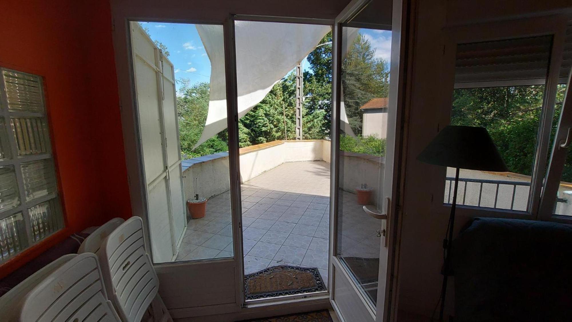 T2 Terrasse St-ferreol Apartment *